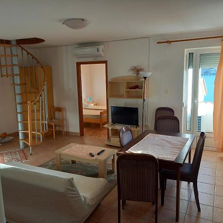 Appartamento Apartman Supetarska Draga Esterno foto