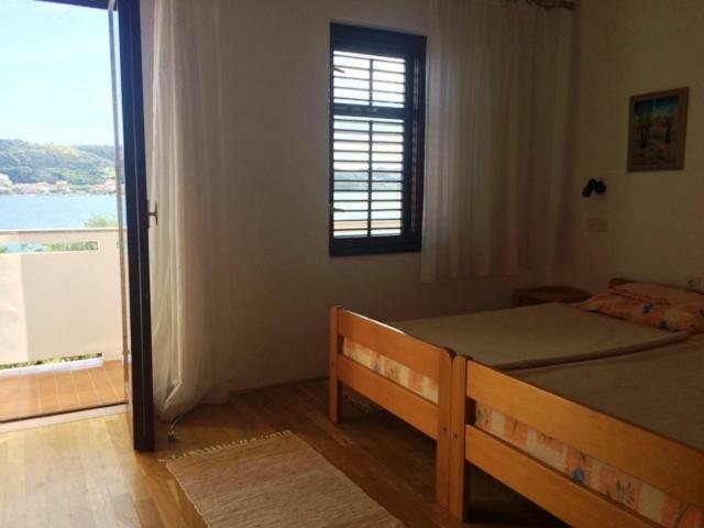 Appartamento Apartman Supetarska Draga Esterno foto