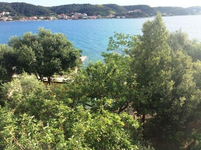 Apartman Supetarska Draga Esterno foto