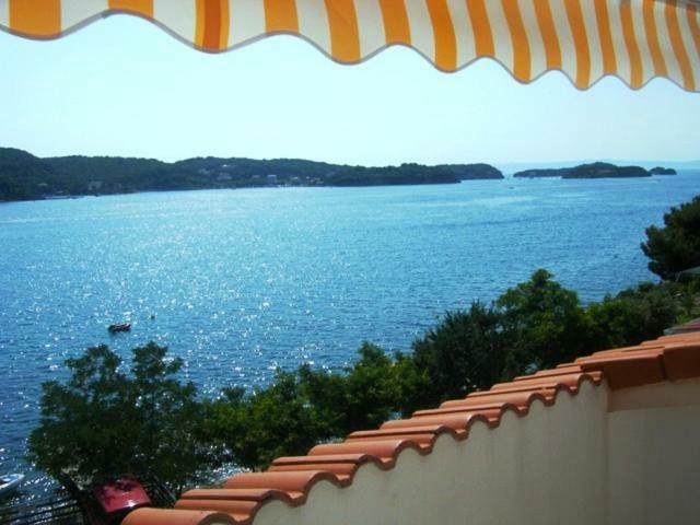 Appartamento Apartman Supetarska Draga Esterno foto